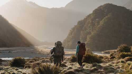 Early morning descent of the Wilkin Valley