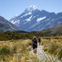 The fabulous walk up the Hooker Valley with Aoraki/Mt Cook ahead | Matt Gould