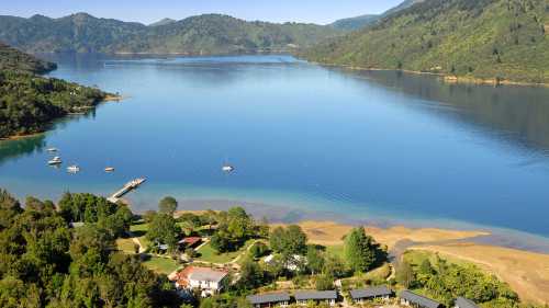 The utterly beautiful location of Furneaux Lodge | Furneaux Lodge