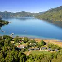 The utterly beautiful location of Furneaux Lodge | Furneaux Lodge