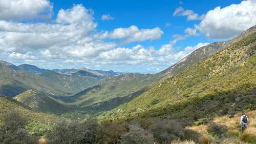 Walking down from Stragglers Saddle | N Tambolash