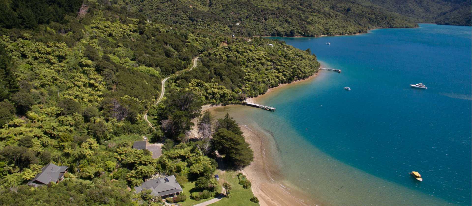 Stunningly located lodges provide comfortable accommodation on the Queen Charlotte Track | Mahana Lodge