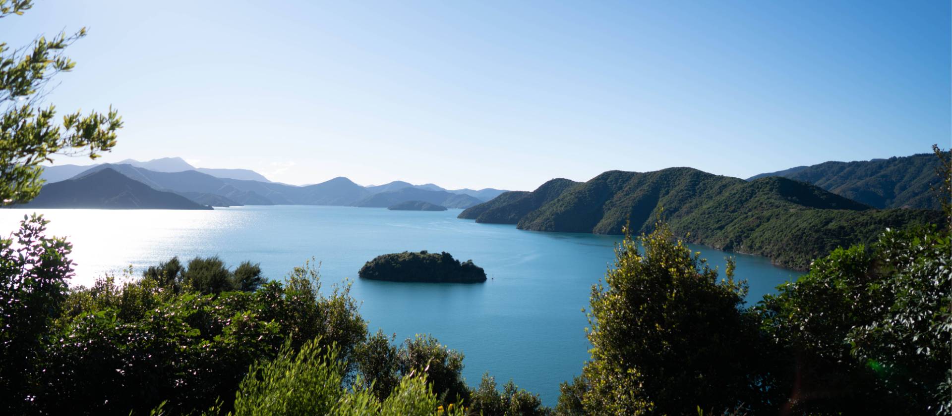 The sun shines down over Marlborough Sounds | MarlboroughNZ