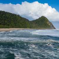 Pitstop at Scotts Beach along the Heaphy Track | Clint Trahan