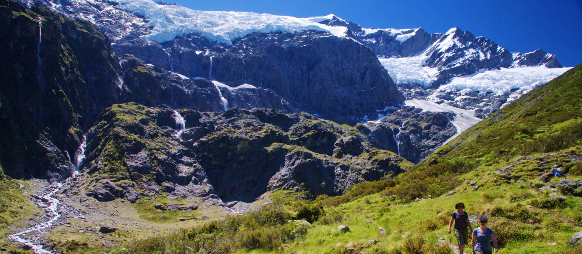 Hiking at the Rob Roy Glacier