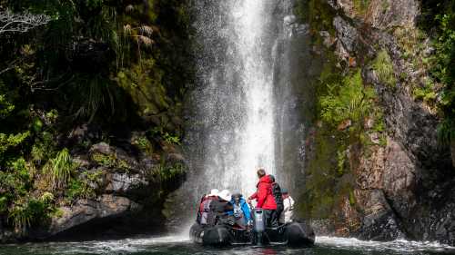 Zodiac cruising in Dusky Sound | Fiona Wardle